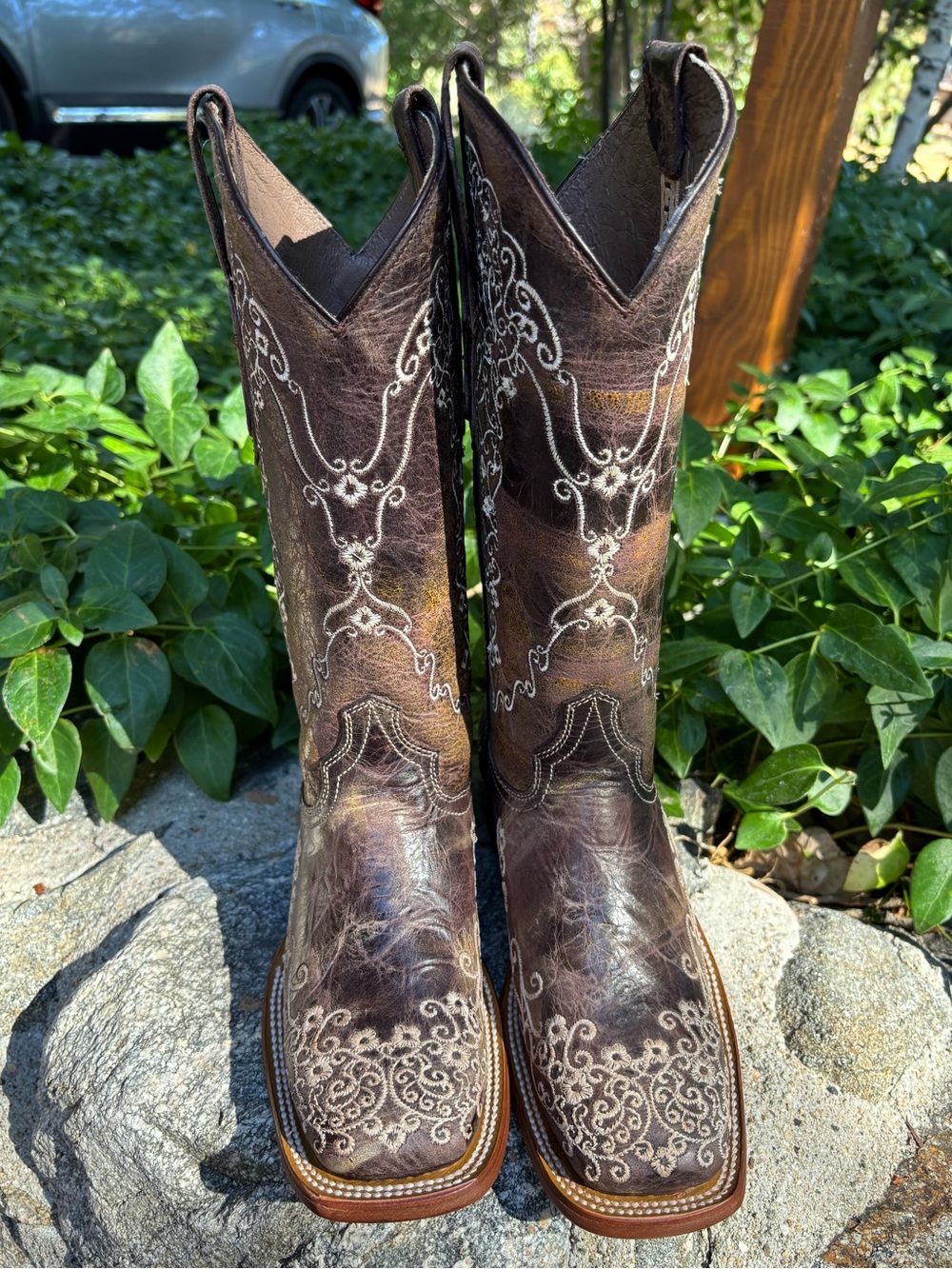 Reywelt Women’s Brown Embroidered Western Boots size 6 women’s